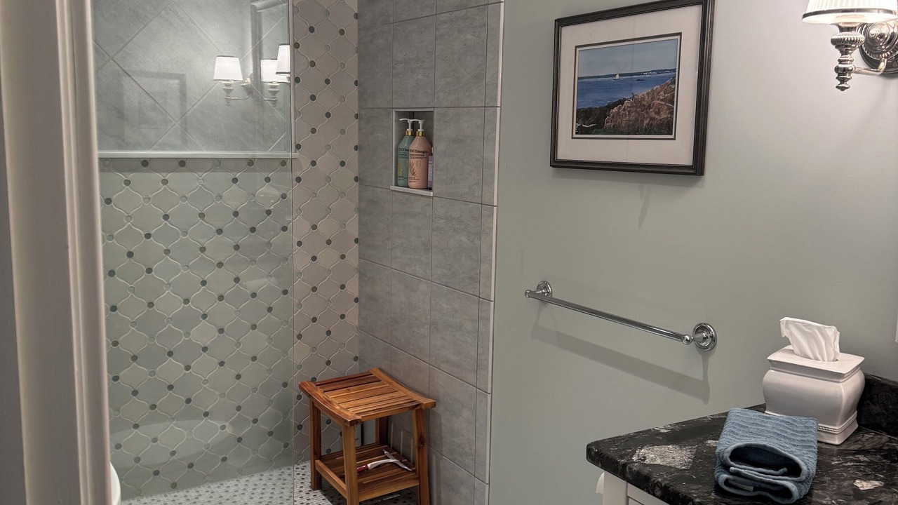 Photo of Bathroom in Loveladies