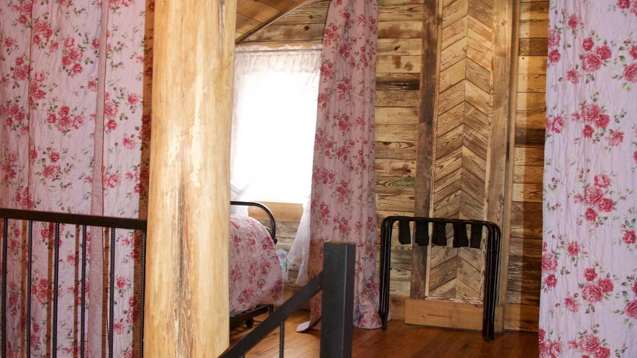 Photo of Bedroom in Shipman