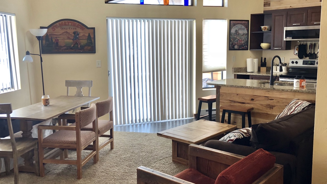 Photo of Livingroom in Hidden Valley