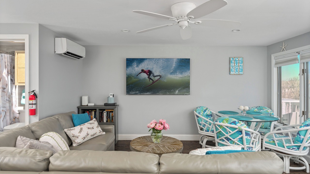 Photo of Livingroom in South Beach Haven