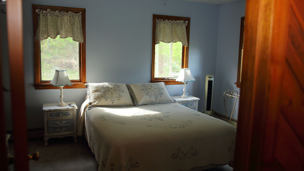 Photo of Bedroom in Town of Olive