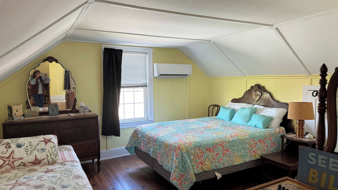 Photo of Bedroom in Chincoteague