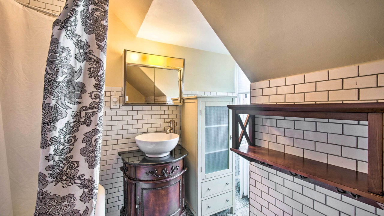 Photo of Bathroom in Reading