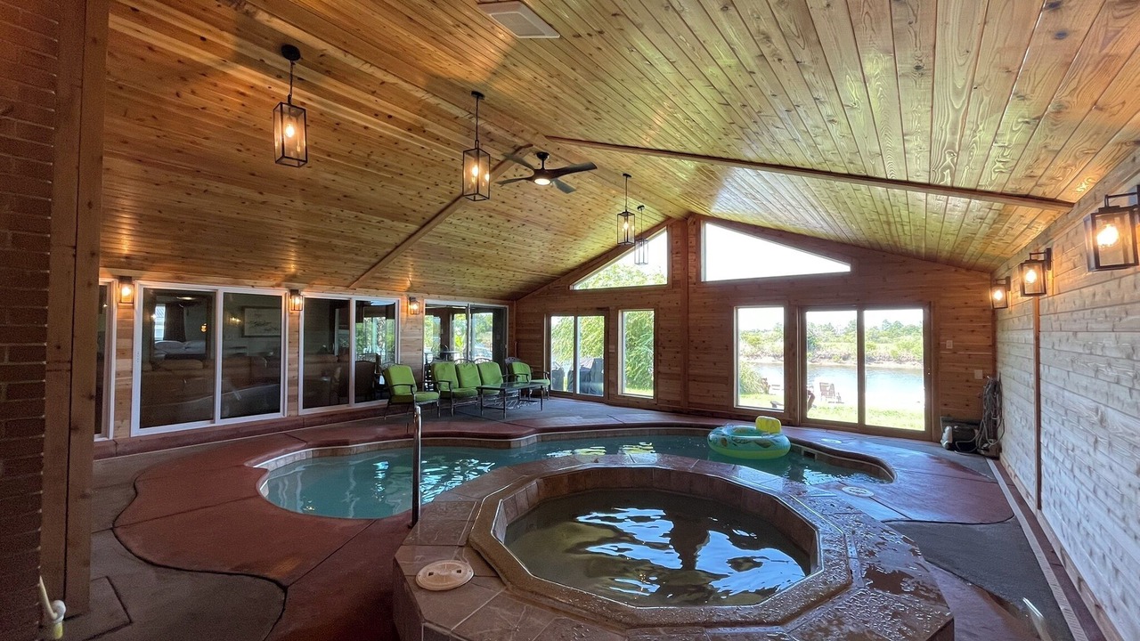 Photo of Outdoor in Fox Hill - Grandview