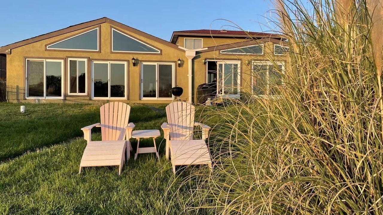 Photo of Patio Balcony in Fox Hill - Grandview