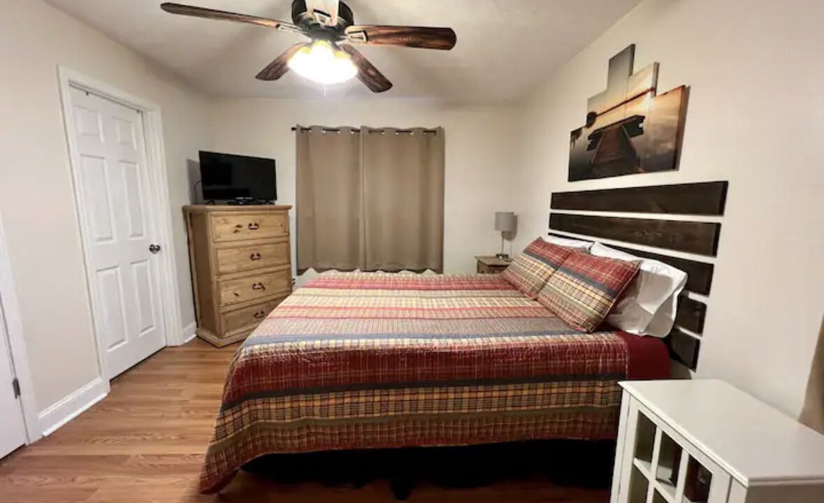 Photo of Bedroom in Kenova