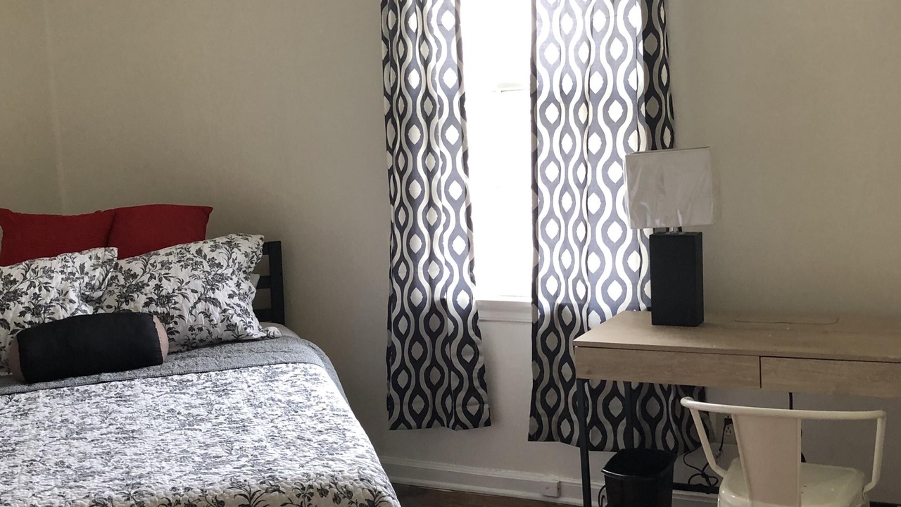 Photo of Bedroom in Gallipolis Ferry