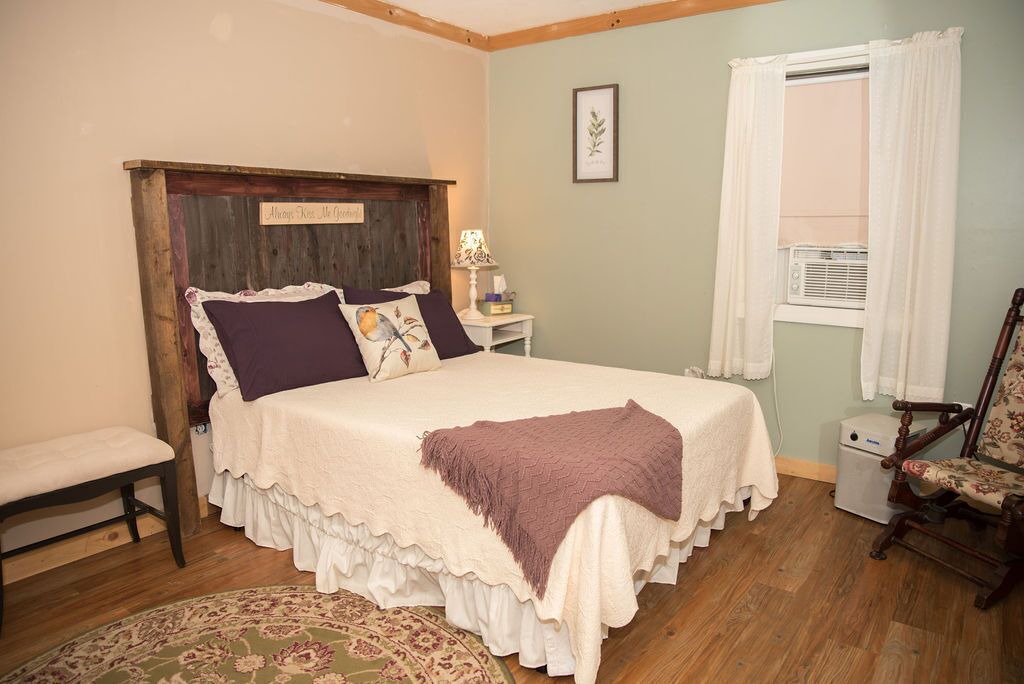 Photo of Bedroom in Sweet Valley