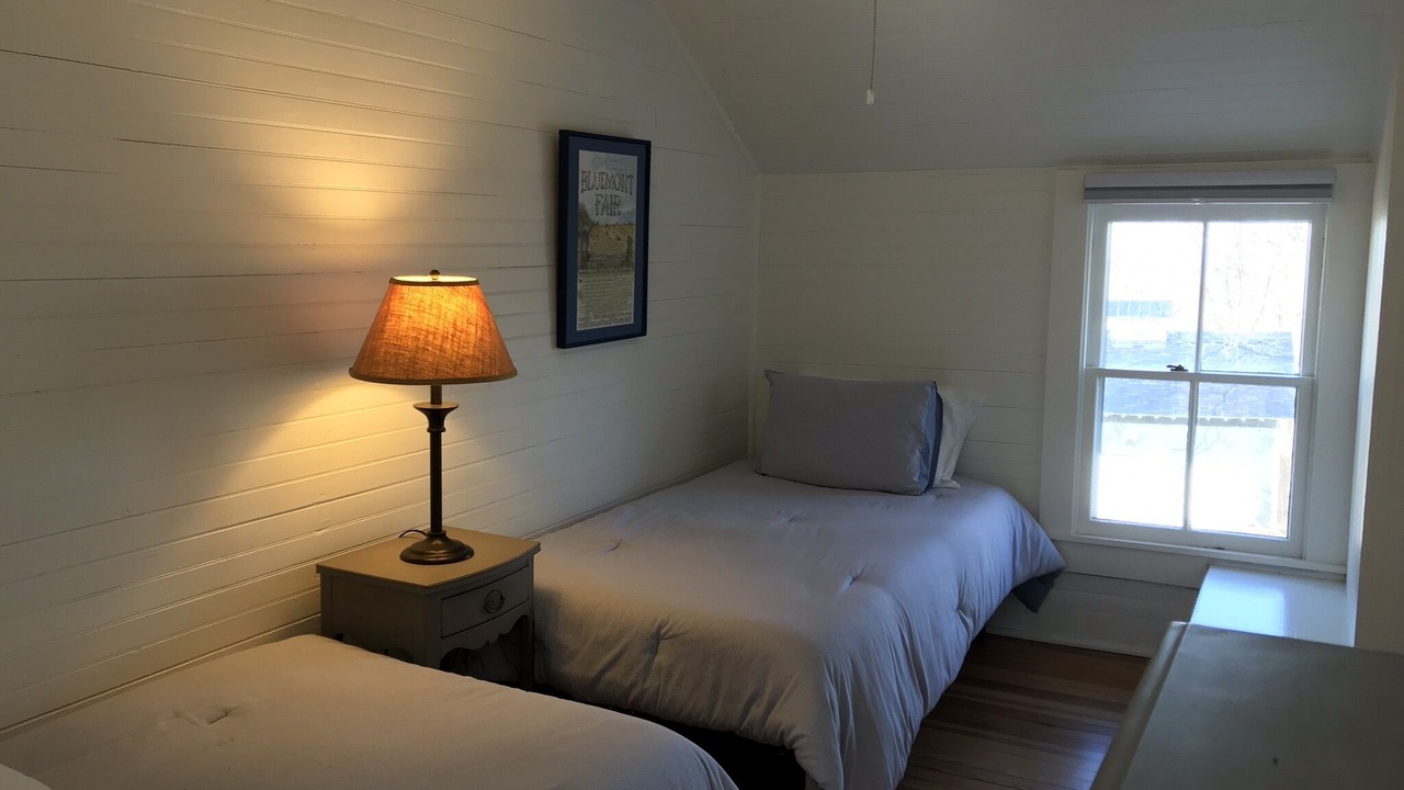 Photo of Bedroom in Bluemont