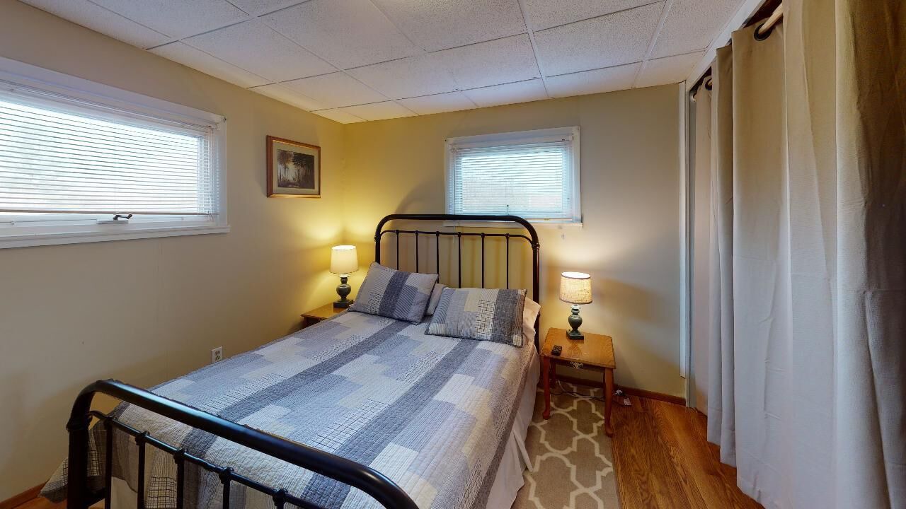 Photo of Bedroom in Nelsonville