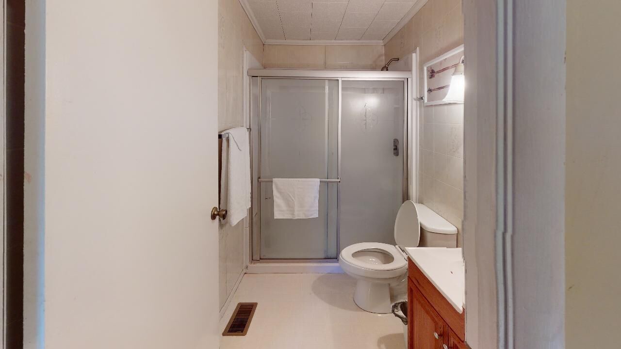 Photo of Bathroom in Nelsonville