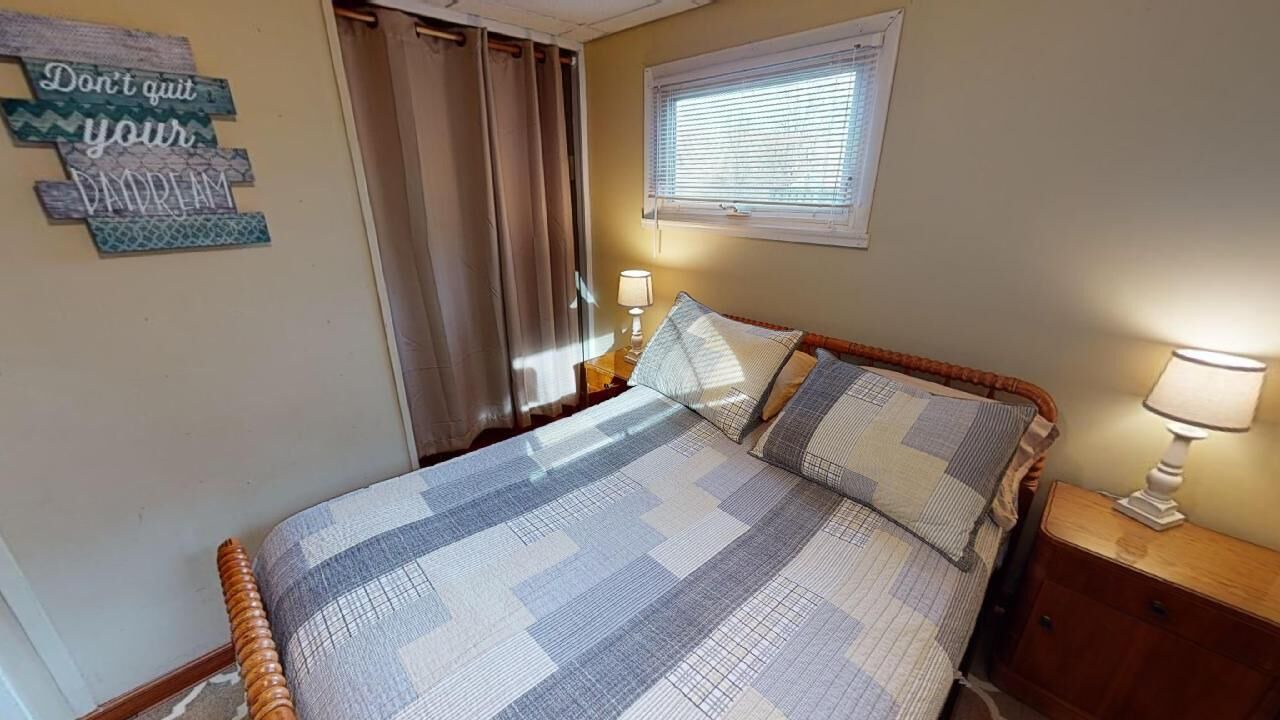 Photo of Bedroom in Nelsonville