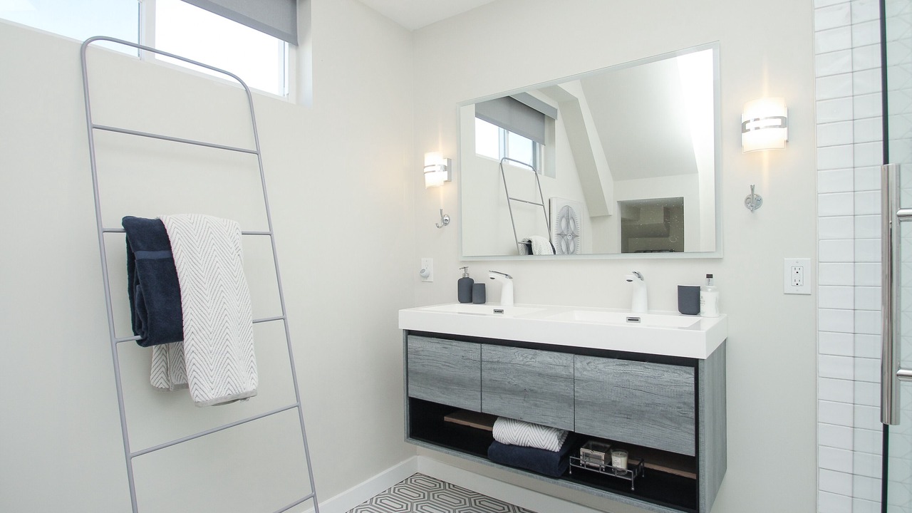 Photo of Bathroom in Newbold