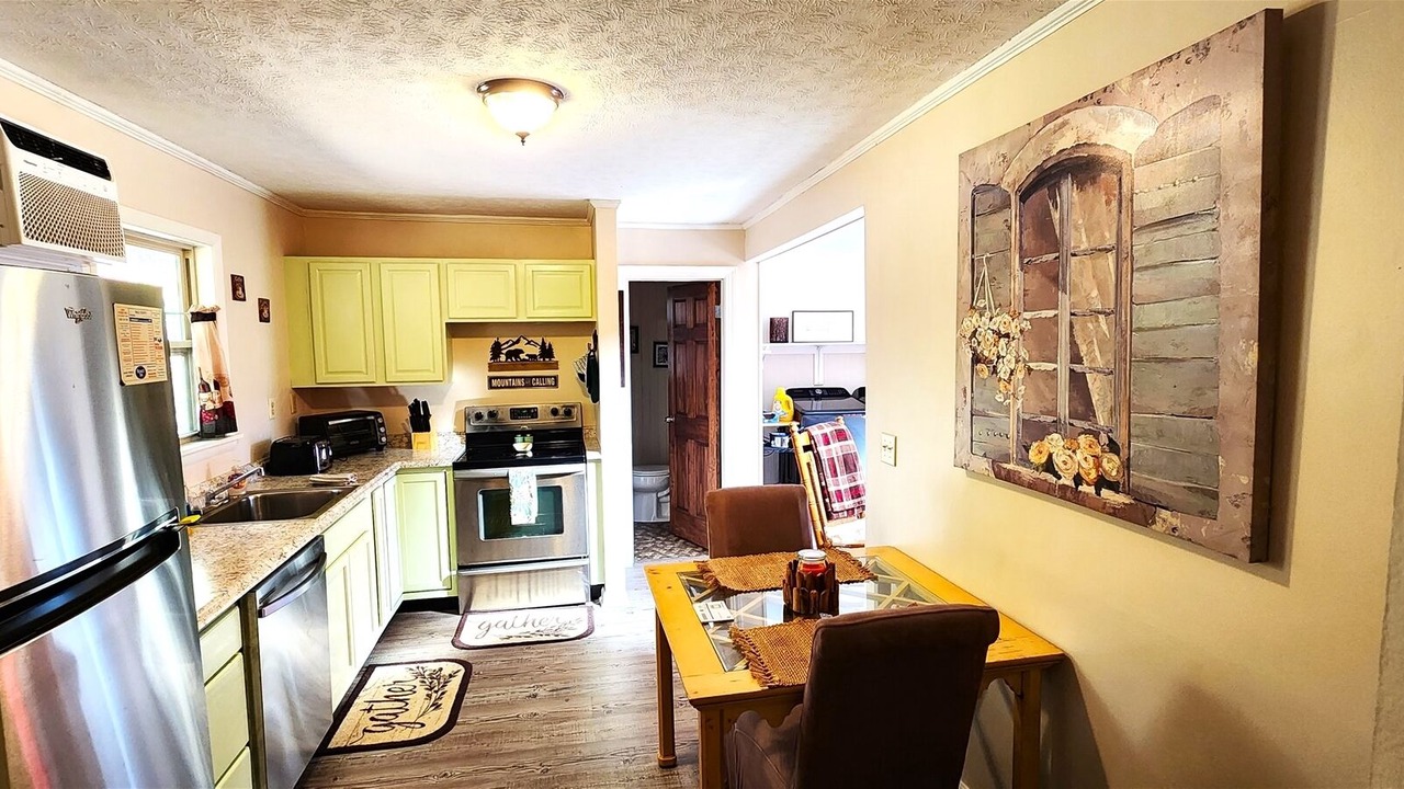 Photo of Kitchen in Luray