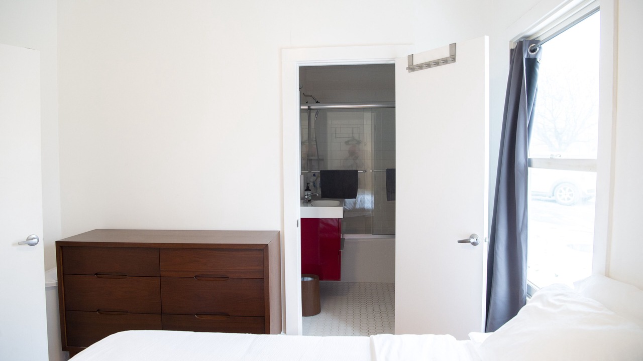 Photo of Bedroom in Lockerbie Square