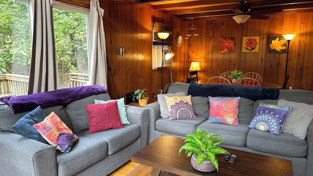 Photo of Livingroom in Front Royal
