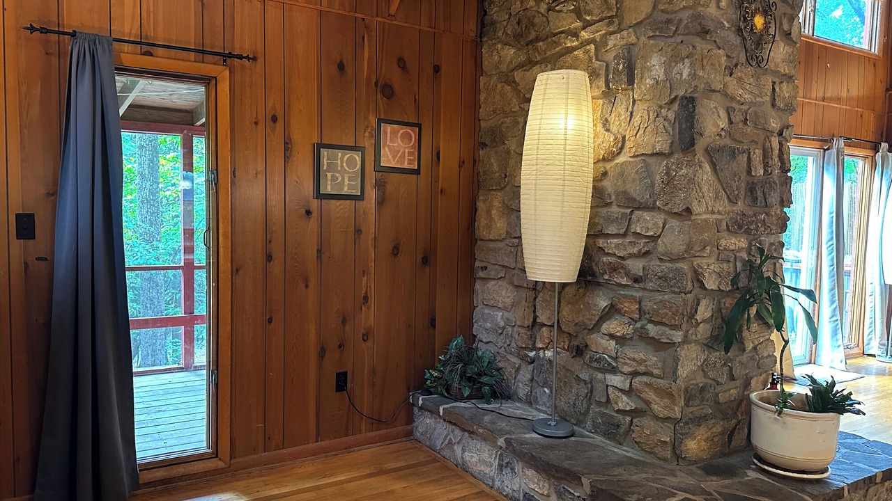 Photo of Livingroom in Front Royal