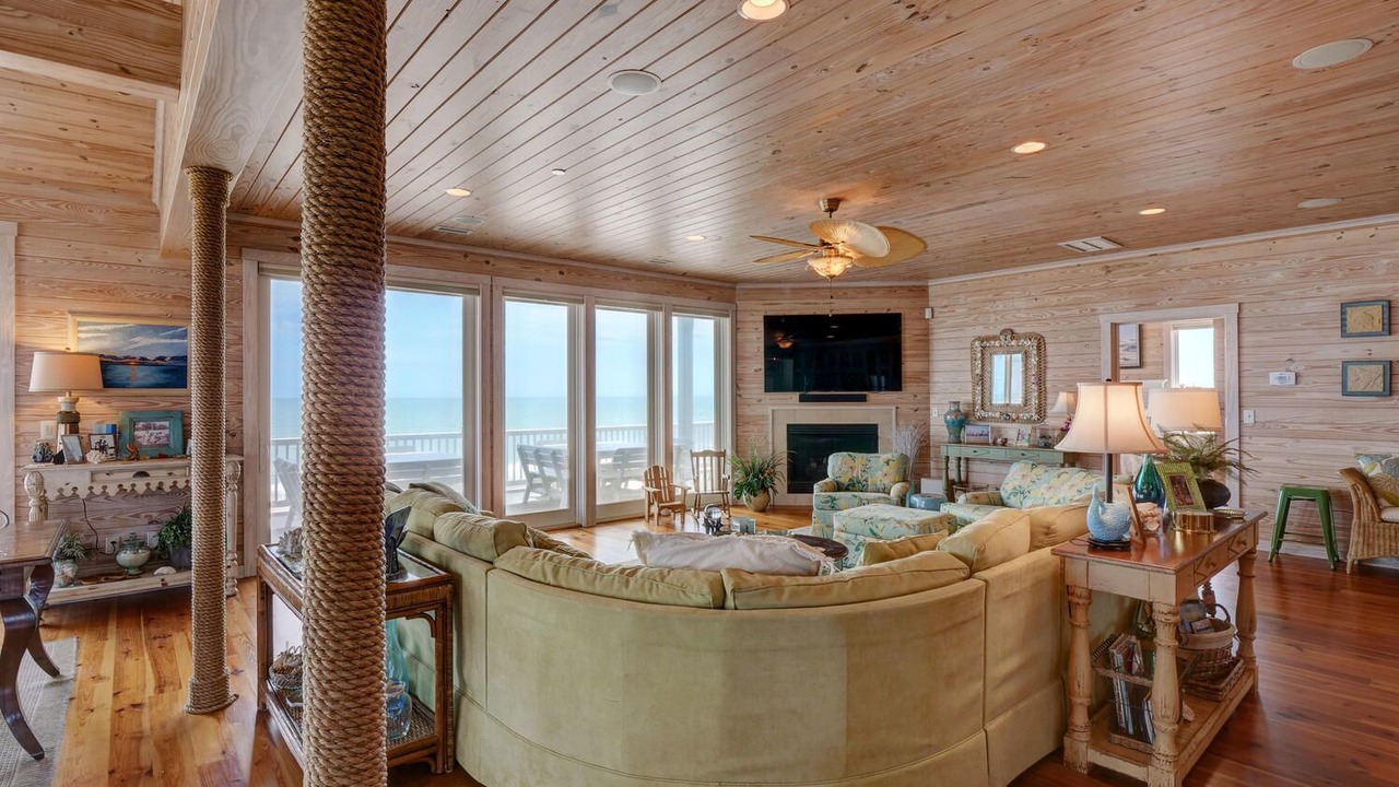 Photo of Livingroom in Ocean Sound Village