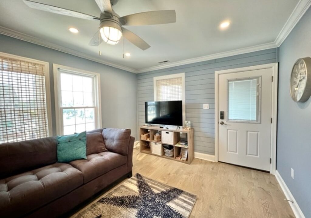 Photo of Livingroom in North End