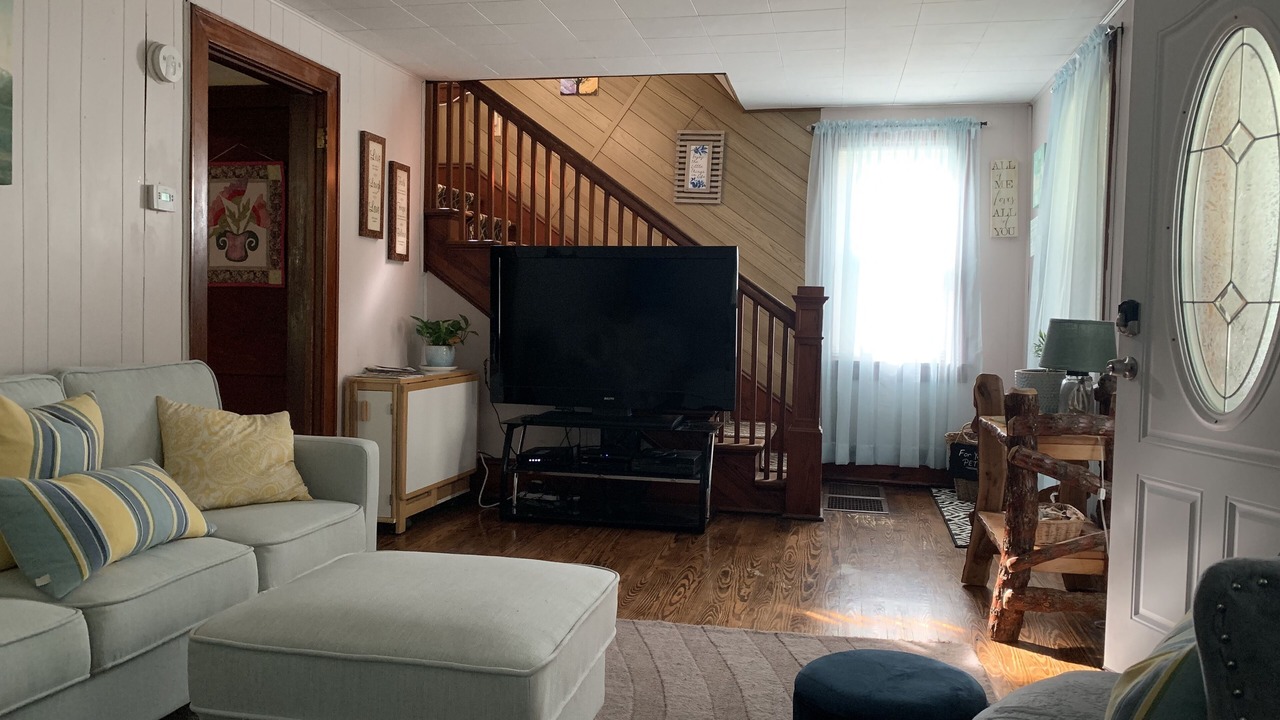 Photo of Livingroom in Pleasant Gap