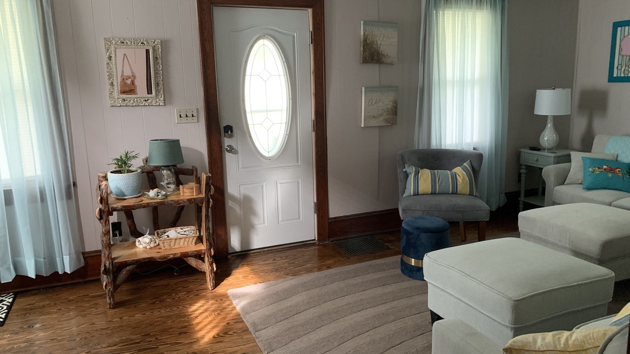 Photo of Livingroom in Pleasant Gap