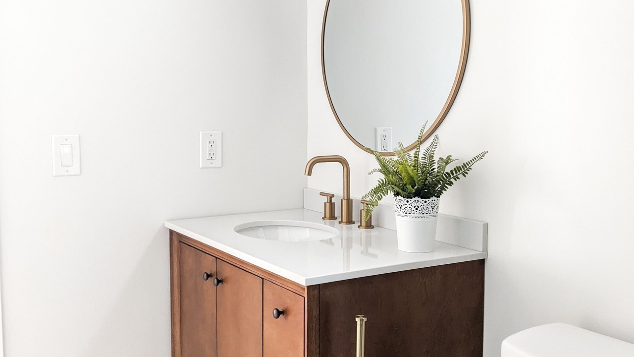 Photo of Bathroom in Detroit - Shoreway