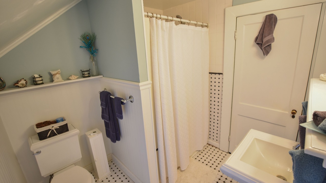 Photo of Bathroom in Onancock