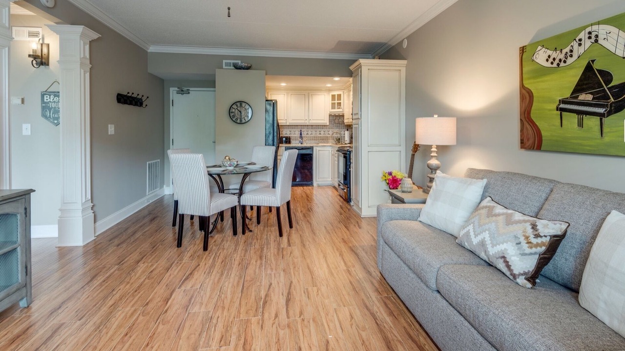 Photo of Livingroom in Downtown Nashville