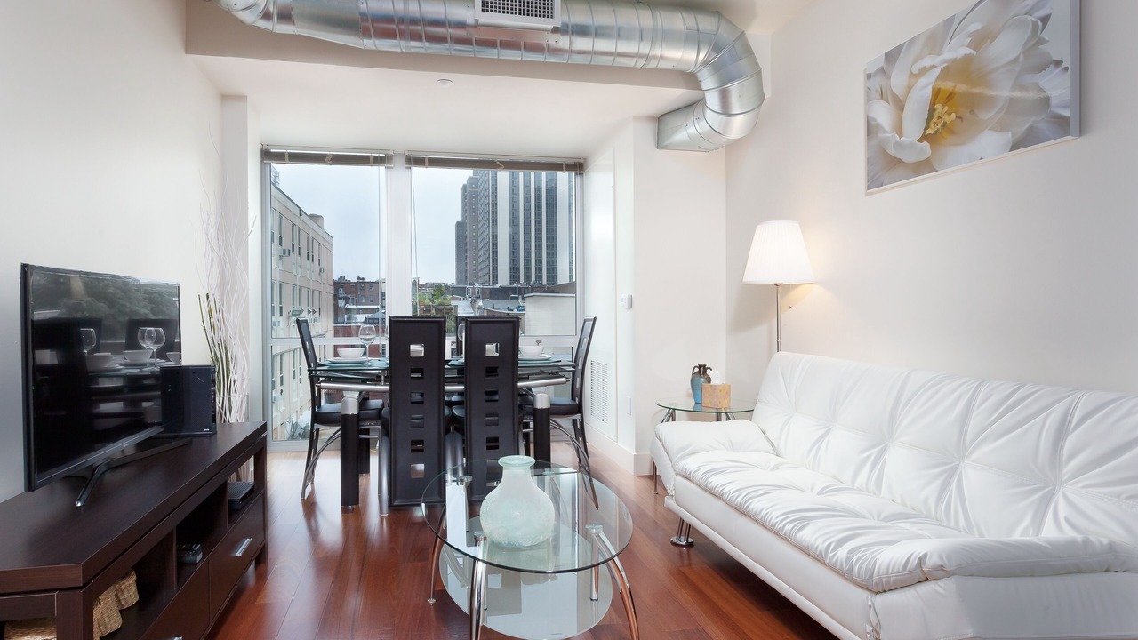 Photo of Livingroom in Center City West