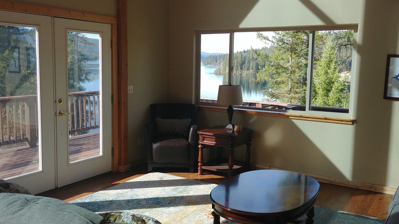 Photo of Livingroom in Harrison