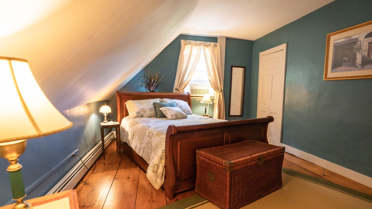Photo of Bedroom in Middle Hope