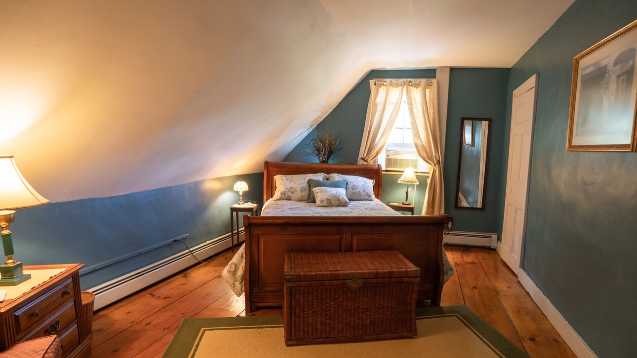 Photo of Bedroom in Middle Hope