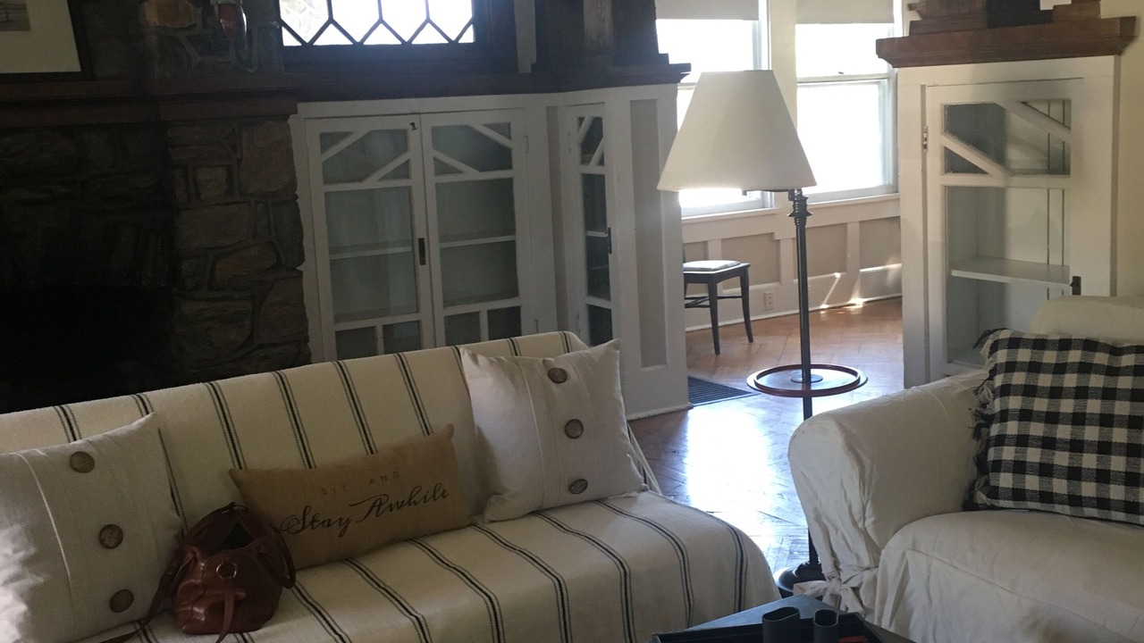 Photo of Livingroom in Bradley Beach