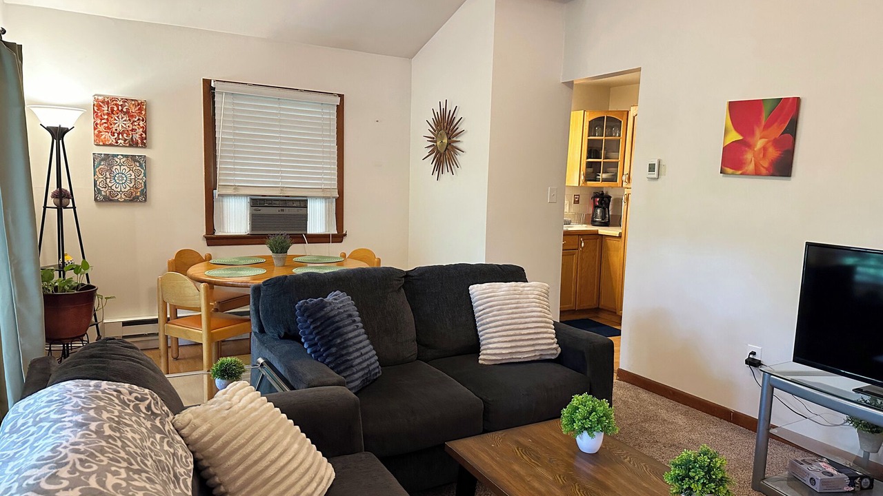 Photo of Livingroom in Front Royal