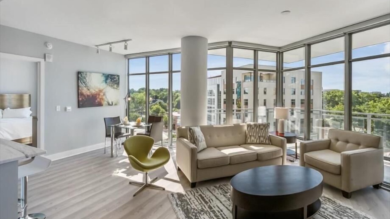 Photo of Bedroom in Woodmont Triangle