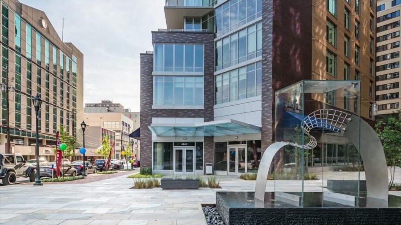 Photo of Outdoor in Woodmont Triangle