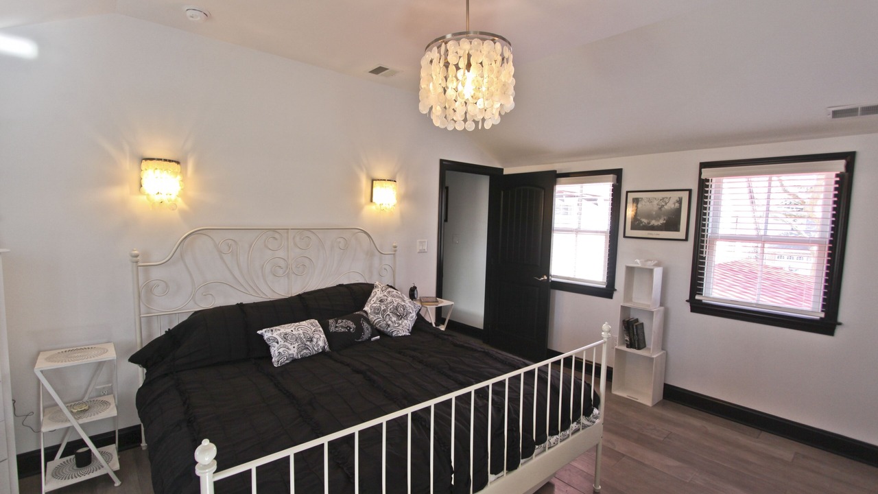 Photo of Bedroom in Village Green