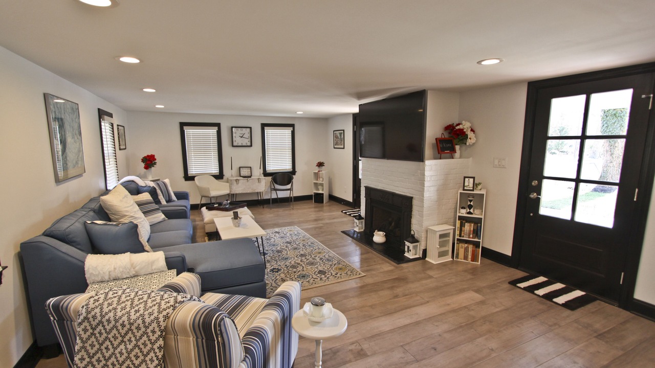 Photo of Livingroom in Village Green