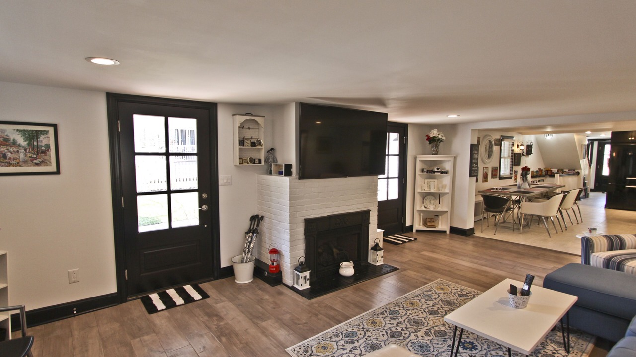 Photo of Livingroom in Village Green
