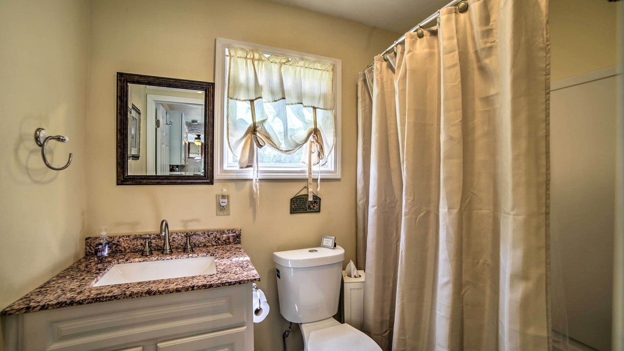 Photo of Bathroom in Geneva-on-the-Lake