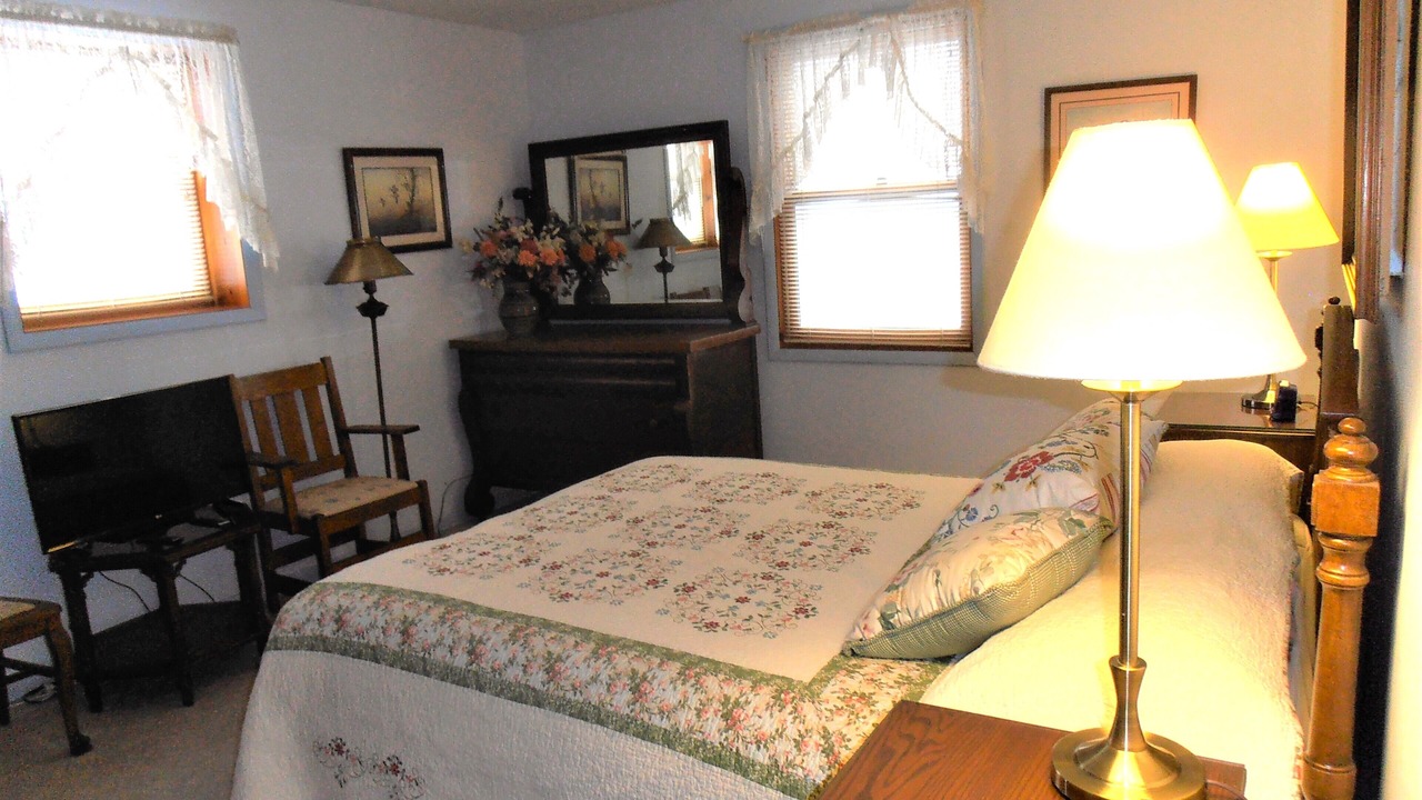 Photo of Bedroom in North Glade Hills