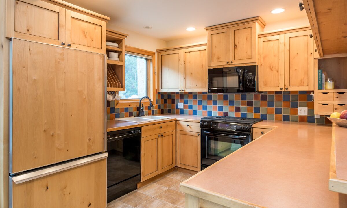 Photo of Kitchen in Warm Springs