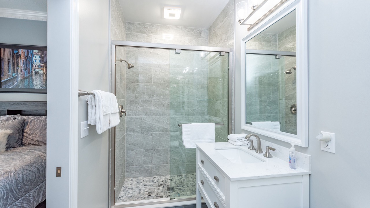 Photo of Bathroom in Thayerville