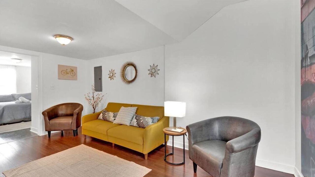 Photo of Livingroom in Norris Square