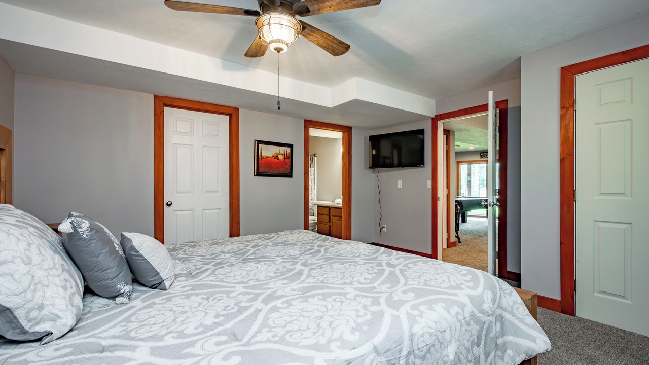 Photo of Bedroom in Thayerville