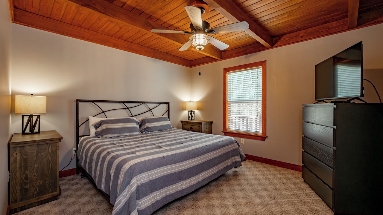 Photo of Bedroom in Thayerville