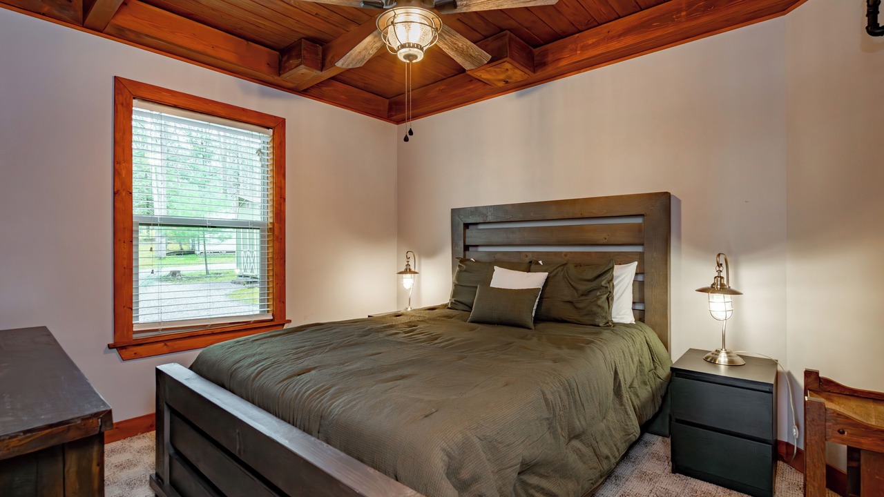 Photo of Bedroom in Thayerville