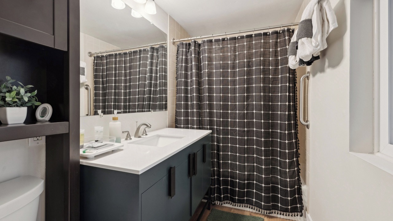 Photo of Bathroom in Chalet Village