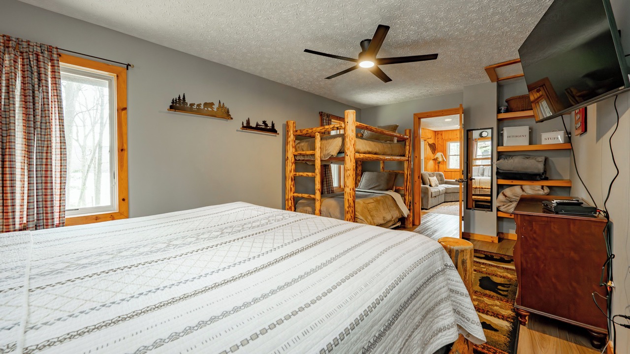 Photo of Bedroom in Oakland