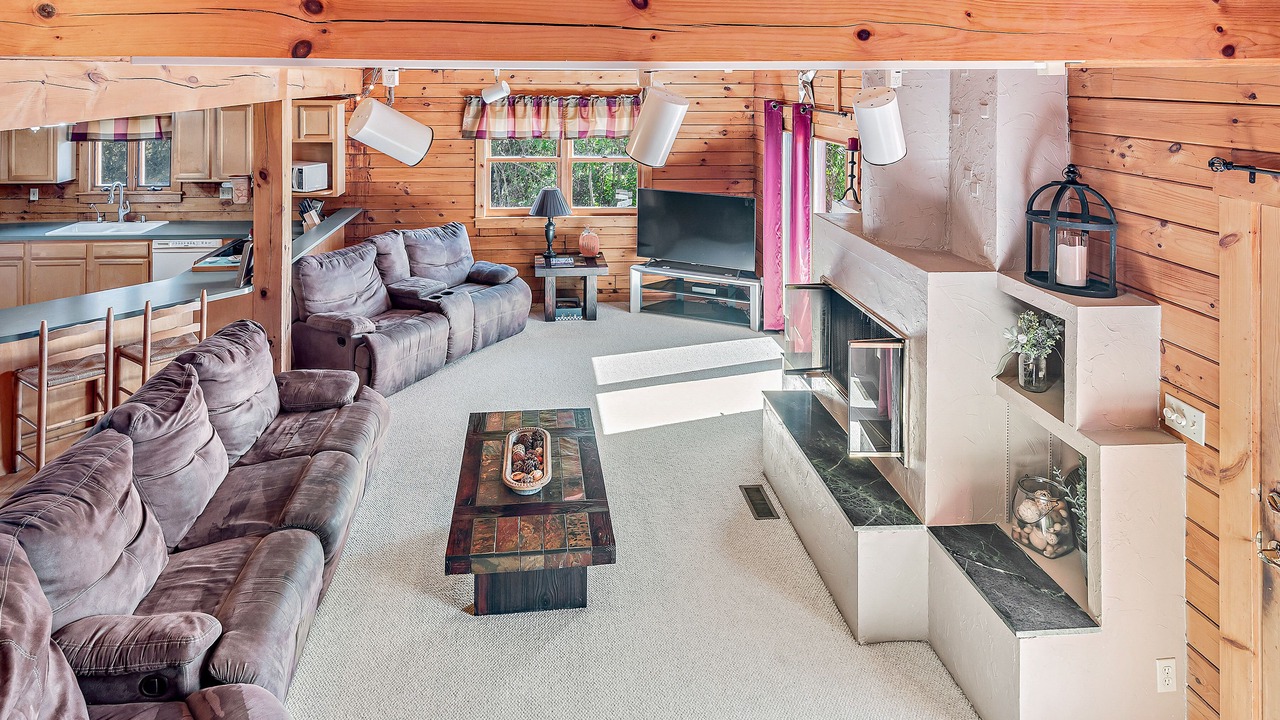 Photo of Livingroom in Harrisburg
